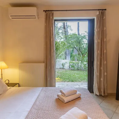 Villa Emerald Grove By Halu! 2 Bedroom With Playroom Sani (Chalkidiki)