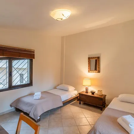 Emerald Grove By Halu! 2 Bedroom With Playroom Villa
