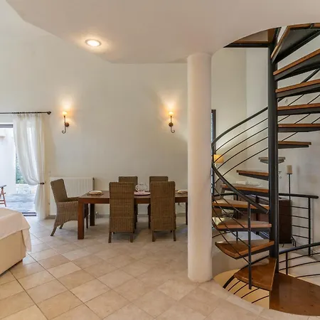 Villa Emerald Grove By Halu! 2 Bedroom Villa With Playroom *